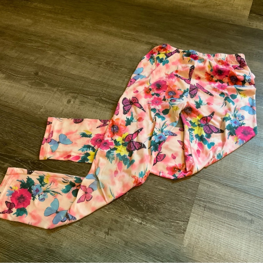 Buttery Soft Butterfly Leggings
